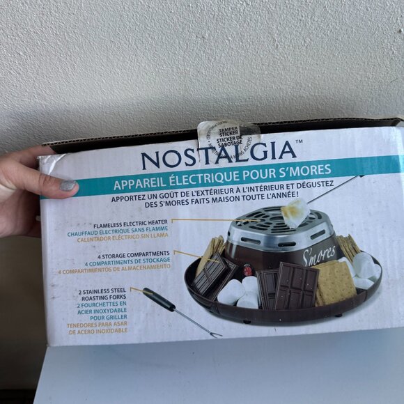 Nostalgia Electric S’mores Maker – Flameless Heater with 4 Compartments – Tested - Picture 3 of 7